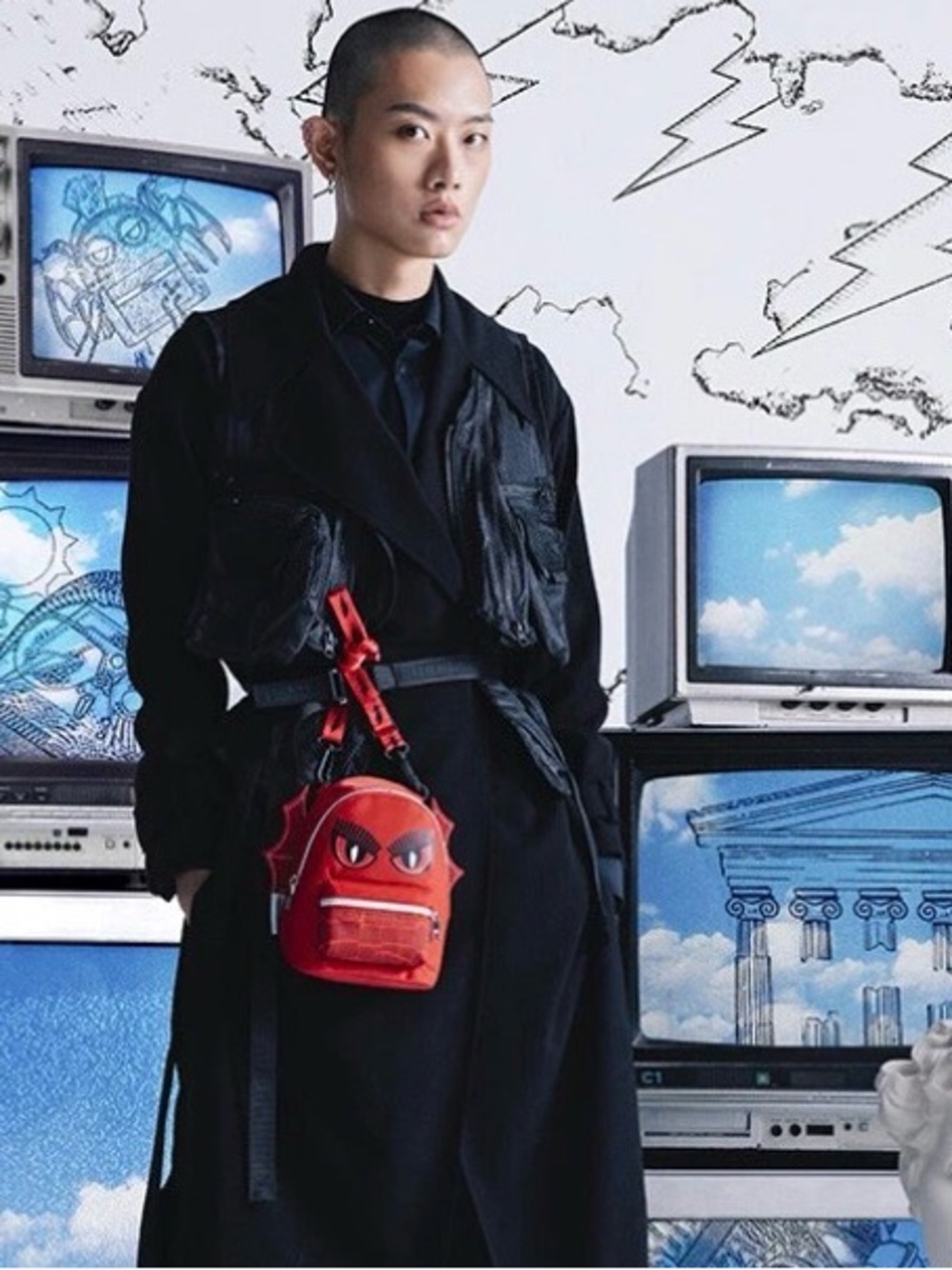 Maison Promax "The Villains & The Gods" 
Mini crossbody bag